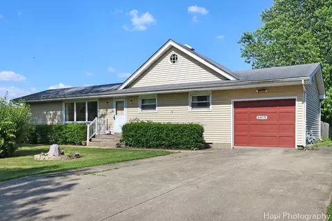 34719 N Nokomis Trl, Mchenry, IL 60051