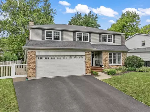 1507 Eton Ln, Naperville, IL 60565
