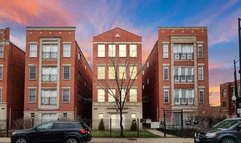 2355 W Congress Pkwy #1, Chicago, IL 60612
