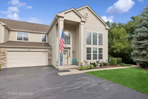 2501 Oak Dr, West Dundee, IL 60118 photo 1