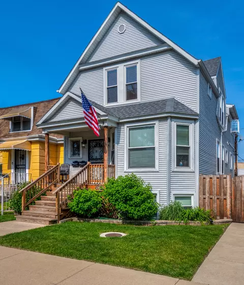 3623 N Christiana Ave, Chicago, IL 60618