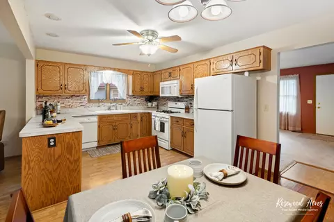 378 S Barbara Dr, Kankakee, IL 60901 photo 12