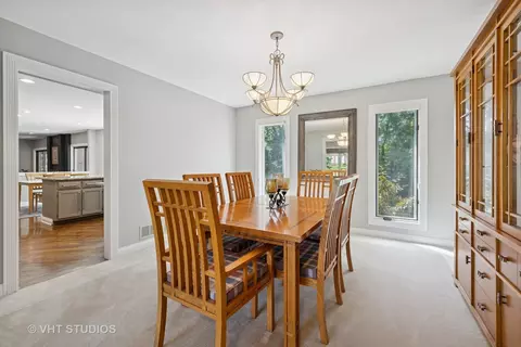 365 Covington Dr, Barrington, IL 60010 photo 9