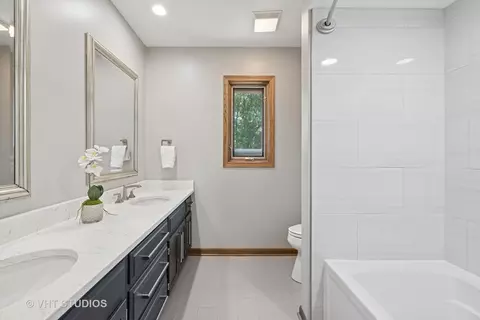 365 Covington Dr, Barrington, IL 60010 photo 29