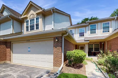 2328 Sedgfield Ct, Schaumburg, IL 60194