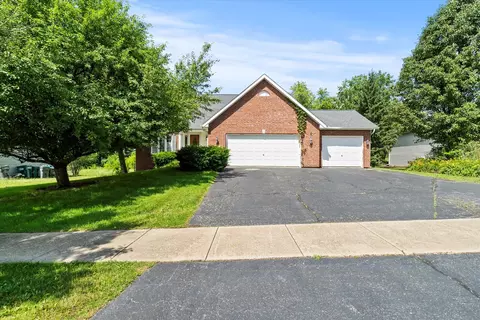 649 Par Pl, Belvidere, IL 61008