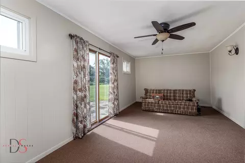 132 New St, Seneca, IL 61360 photo 8