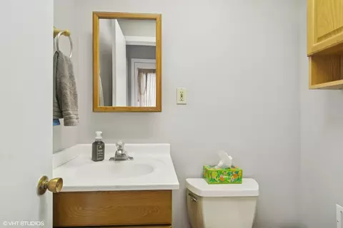 Bath - 1016 Beverly Dr, Wheeling, IL 60090 photo 2 of 2