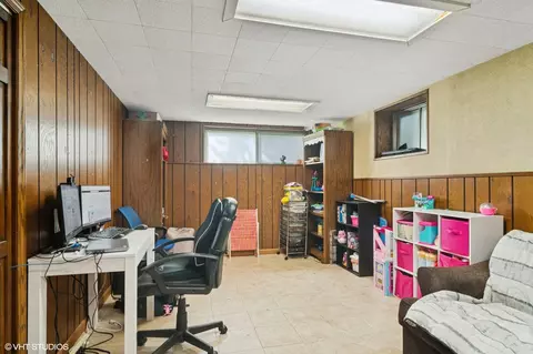 Other - 1016 Beverly Dr, Wheeling, IL 60090 photo 3 of 4