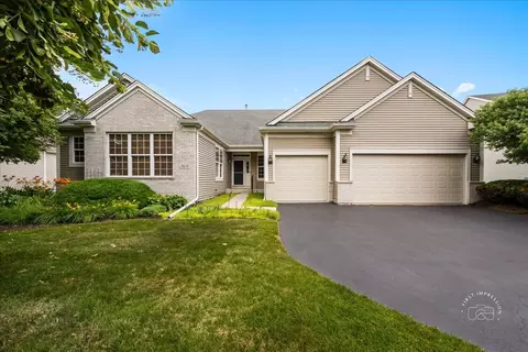 2608 Mcduffee Cir, North Aurora, IL 60542