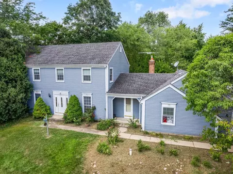 6 Crawling Stone Rd, Barrington Hills, IL 60010