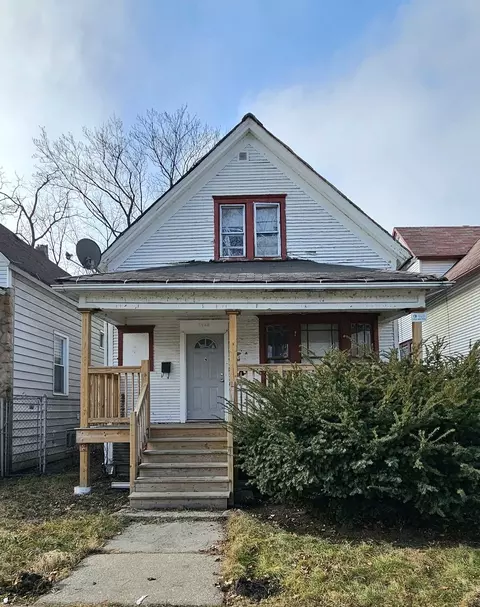 7934 S Saginaw Ave, Chicago, IL 60617