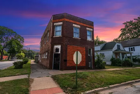 12401 S Green St, Calumet Park, IL 60827