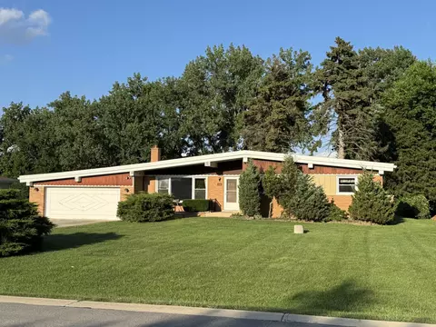 1 S513 Chase Ave, Lombard, IL 60148