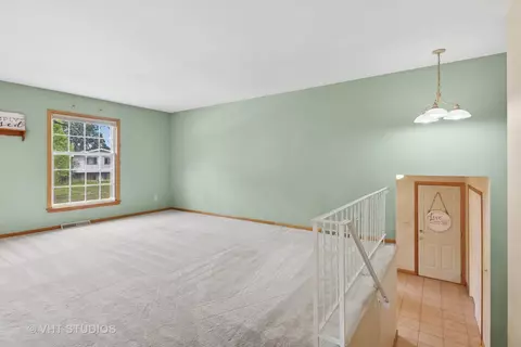 513 James Ct, Algonquin, IL 60102 photo 5