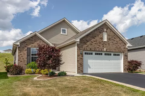 2170 Indigo Dr, Algonquin, IL 60102