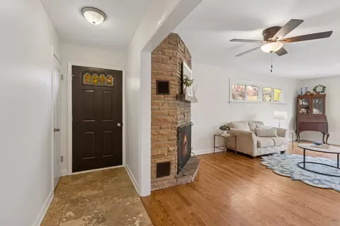 Entry Way - 1108 N Main St, Wheaton, IL 60187 photo 1 of 1