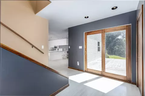 Entry Way - 2940 E 1509th Rd, Ottawa, IL 61350 photo 1 of 2