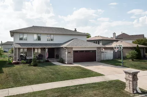 16324 Pepperwood Trl, Orland Hills, IL 60487