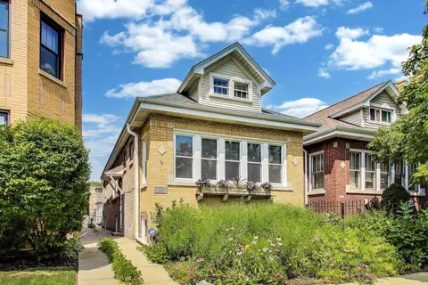 3740 N Whipple St, Chicago, IL 60618