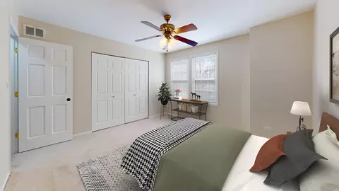 Bedroom - 4532 Topaz Dr, Hoffman Estates, IL 60192 photo 3 of 5