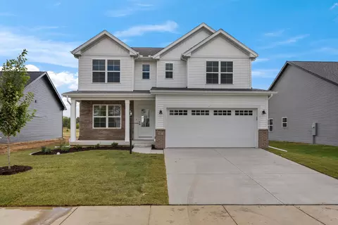 21 Meadow Dr, Monticello, IL 61856