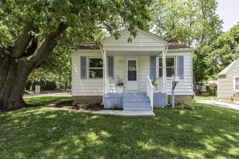 542 Whitney Ave, Winthrop Harbor, IL 60096