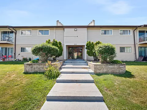 880 E Old Willow Rd #174, Prospect Heights, IL 60070
