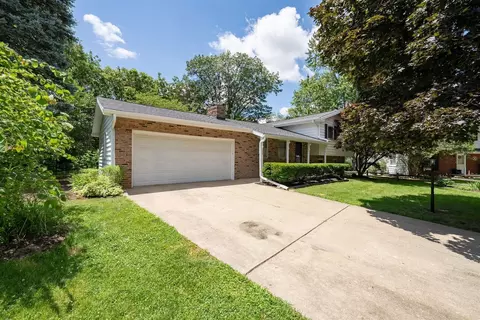 309 Victor Pl, Normal, IL 61761 photo 4