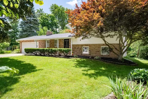 309 Victor Pl, Normal, IL 61761 photo 2