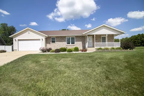 1642 Waterberry Ct, Bourbonnais, IL 60914