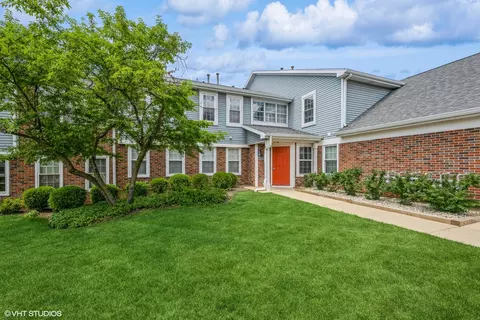 260 W Lynn Dr #7-5B, Palatine, IL 60067