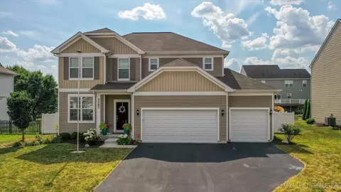2267 Lundquist Dr, Aurora, IL 60503