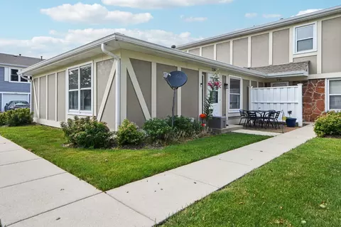 226 Nantucket Hbr #226, Schaumburg, IL 60193