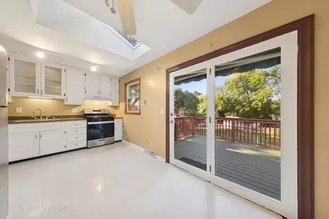 Kitchen - 2140 Baker St, Aurora, IL 60506 photo 1 of 2