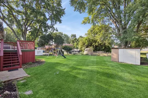Exterior - 2140 Baker St, Aurora, IL 60506 photo 4 of 4