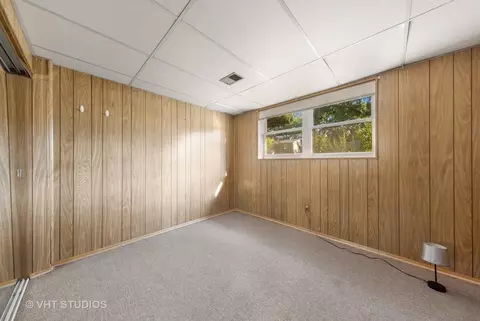 Bedroom - 2140 Baker St, Aurora, IL 60506 photo 1 of 3