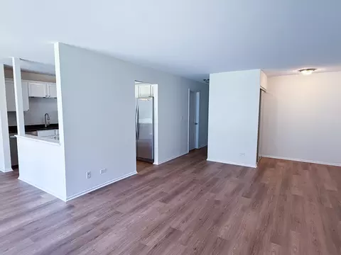 Living - 4640 Calvert Dr #B1, Rolling Meadows, IL 60008 photo 6 of 6