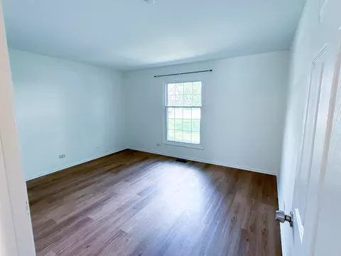 Bedroom - 4640 Calvert Dr #B1, Rolling Meadows, IL 60008 photo 1 of 2