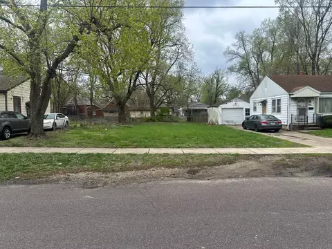 2714 W Fremont St, Peoria, IL 61605