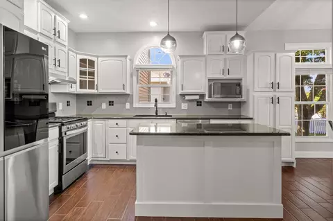 Kitchen - 2913 Fox Creek Rd, Bloomington, IL 61705 photo 1 of 7