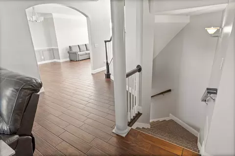 Entry Way - 2913 Fox Creek Rd, Bloomington, IL 61705 photo 8 of 8