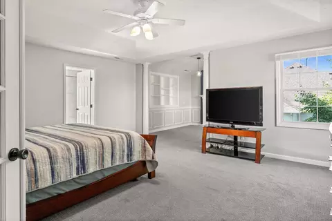 Bedroom - 2913 Fox Creek Rd, Bloomington, IL 61705 photo 1 of 5