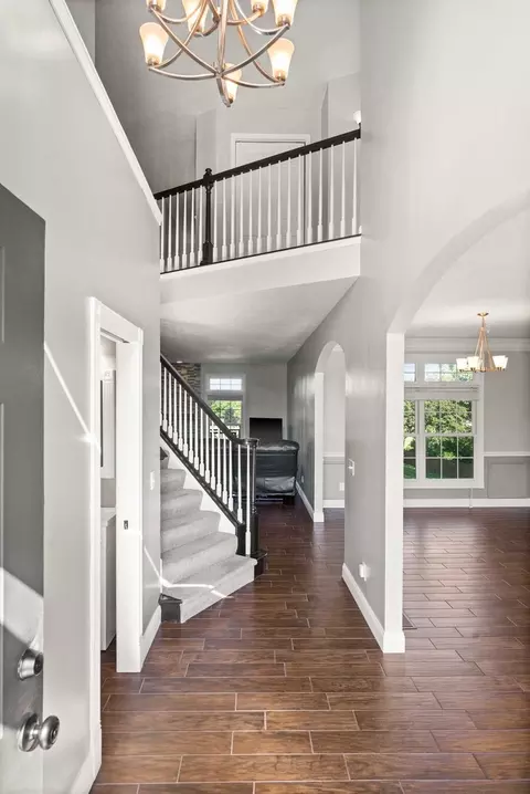 Entry Way - 2913 Fox Creek Rd, Bloomington, IL 61705 photo 1 of 8