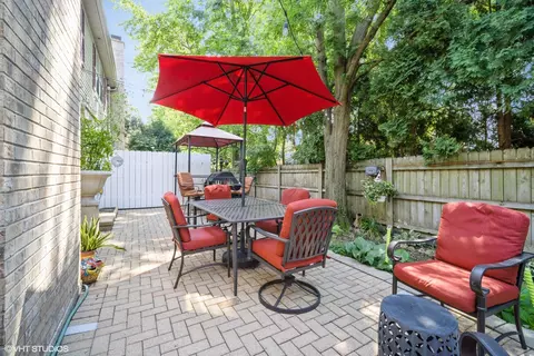1475 Ginger Woods Ct #2-4, Wheeling, IL 60090 photo 25