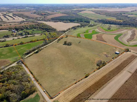 000 Holstein Prairie Rd, Monticello, WI 53570