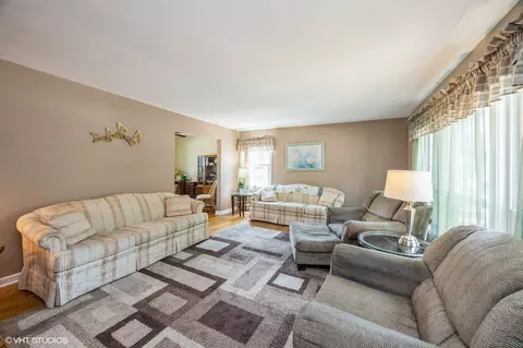 Living - 25 N Ashbel Ave, Hillside, IL 60162 photo 2 of 2