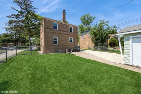 Exterior - 25 N Ashbel Ave, Hillside, IL 60162 photo 3 of 5