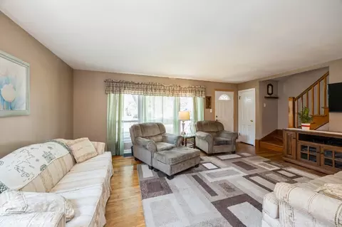 Living - 25 N Ashbel Ave, Hillside, IL 60162 photo 1 of 2