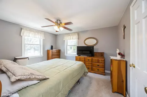 Bedroom - 25 N Ashbel Ave, Hillside, IL 60162 photo 1 of 3